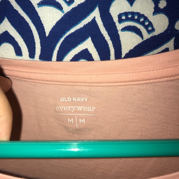 Pocket mermaid tail t-shirt - Picture 3 of 3